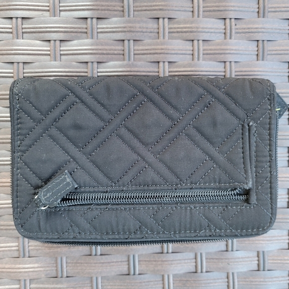 Vera Bradley Black Quilted Wallet Multi Functional Silver Clasp Zipper - Picture 6 of 9